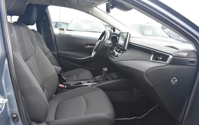 Toyota Corolla cena 79400 przebieg: 99118, rok produkcji 2019 z Nowogard małe 667
